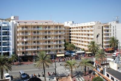 zicht op hotel en hotel Frigola